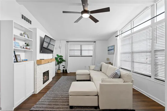 $5,250 | 2407 South Lois Avenue, Tampa, FL 33629