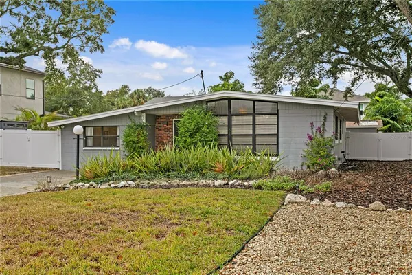 $5,250 | 2407 South Lois Avenue, Tampa, FL 33629