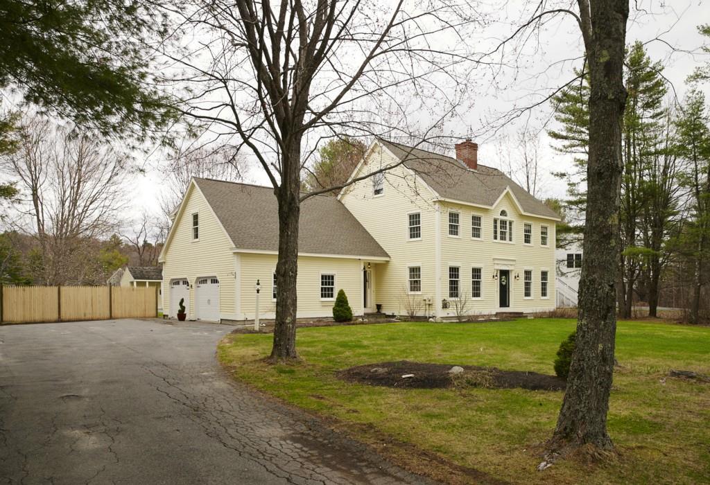 20 Powell Road Cumberland Foreside, ME 04110 - Photo 2 of 24 Photo