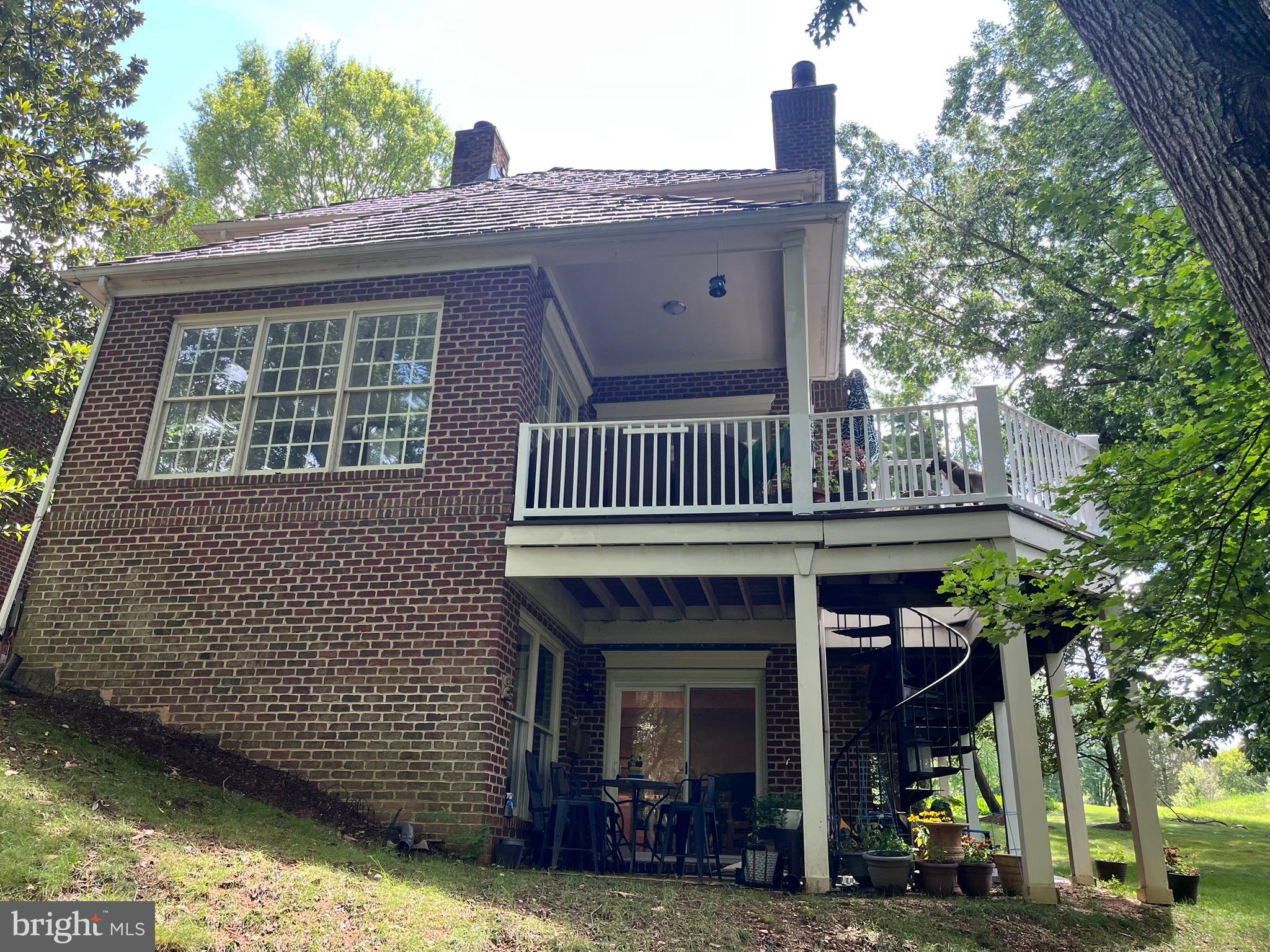 7809 Fox Gate Court Bethesda, MD 20817 - Photo 39 of 42 a view of a house with a balcony