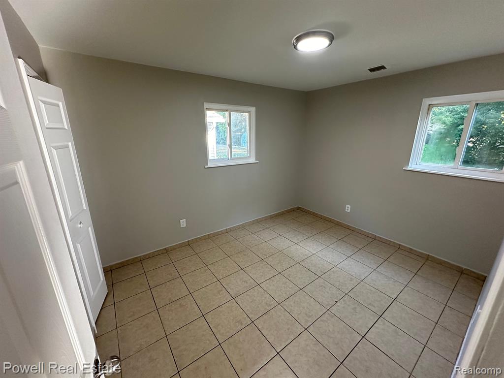 722 Corwin Avenue Pontiac, MI 48340 - Photo 15 of 17