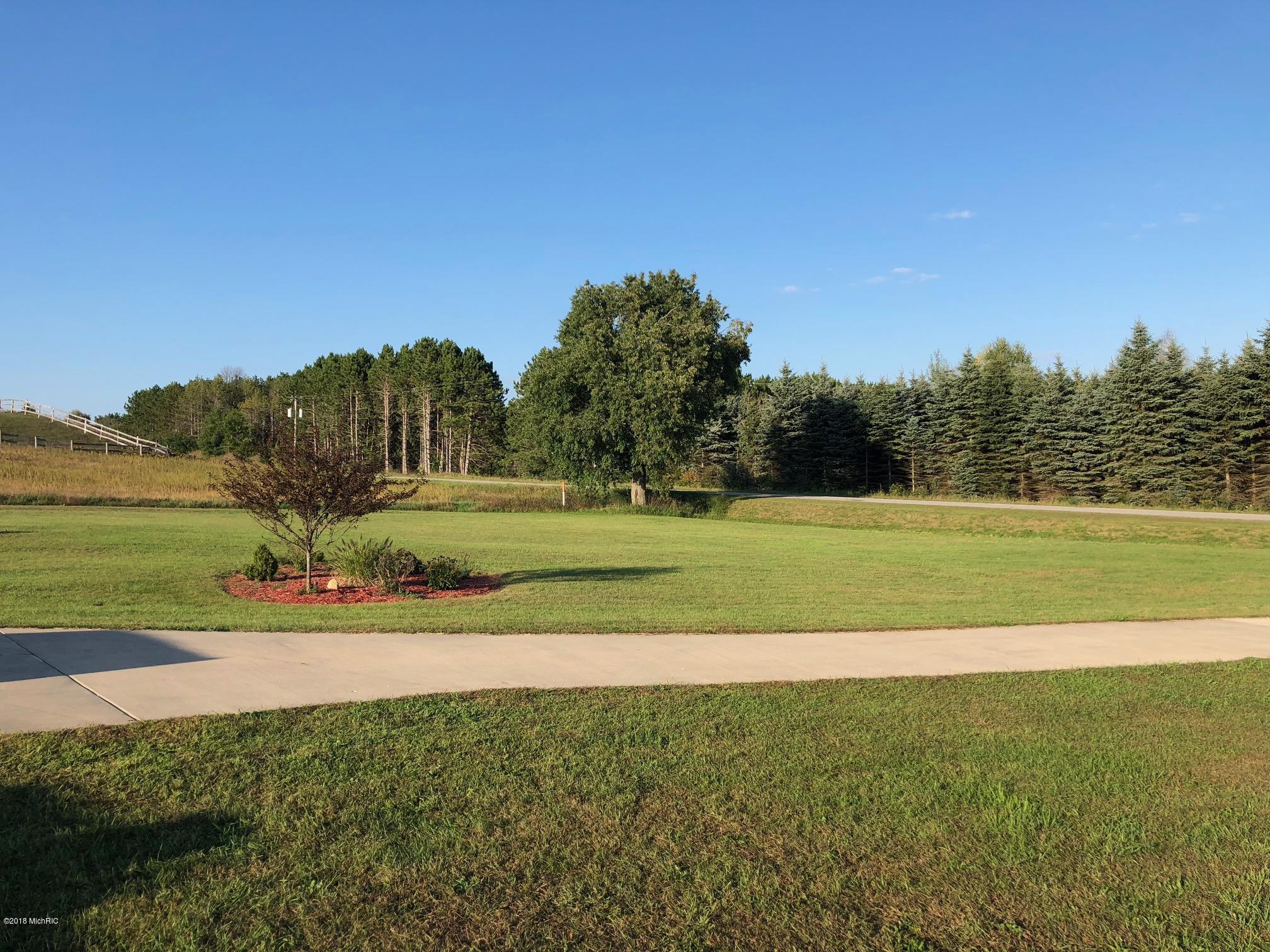 5516 Milarch Road Manistee, MI 49660 - Photo 45 of 53 IMG_1544
