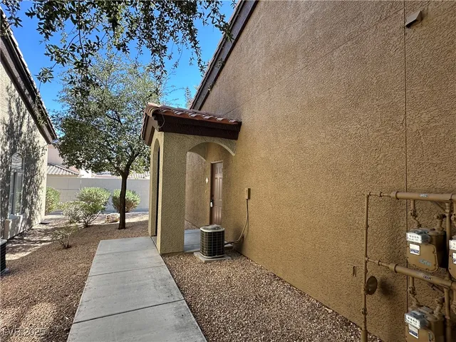 $1,250 | 9000 South Las Vegas Boulevard, Unit 1203, Las Vegas, NV 89123