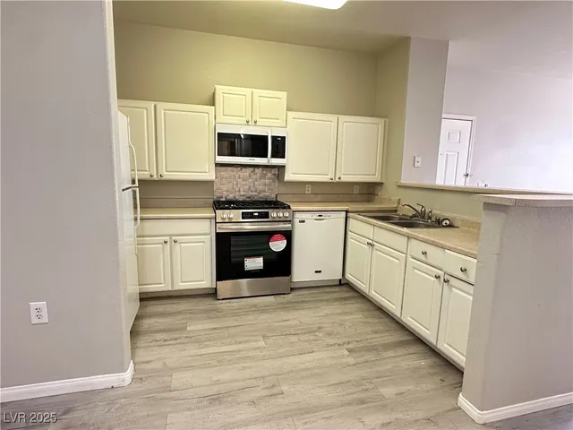 $1,250 | 9000 South Las Vegas Boulevard, Unit 1203, Las Vegas, NV 89123