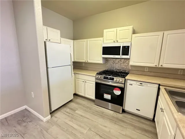 $1,250 | 9000 South Las Vegas Boulevard, Unit 1203, Las Vegas, NV 89123