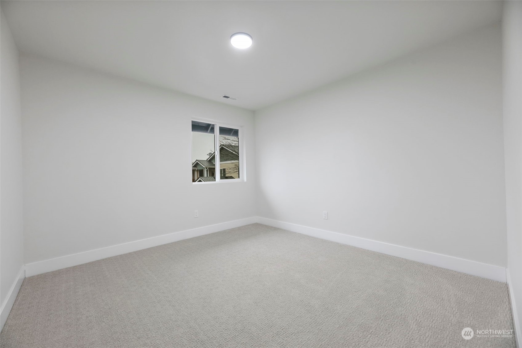 11639 Beacon Avenue South Seattle, WA 98178 - Photo 29 of 35 an empty room with a empty space and window