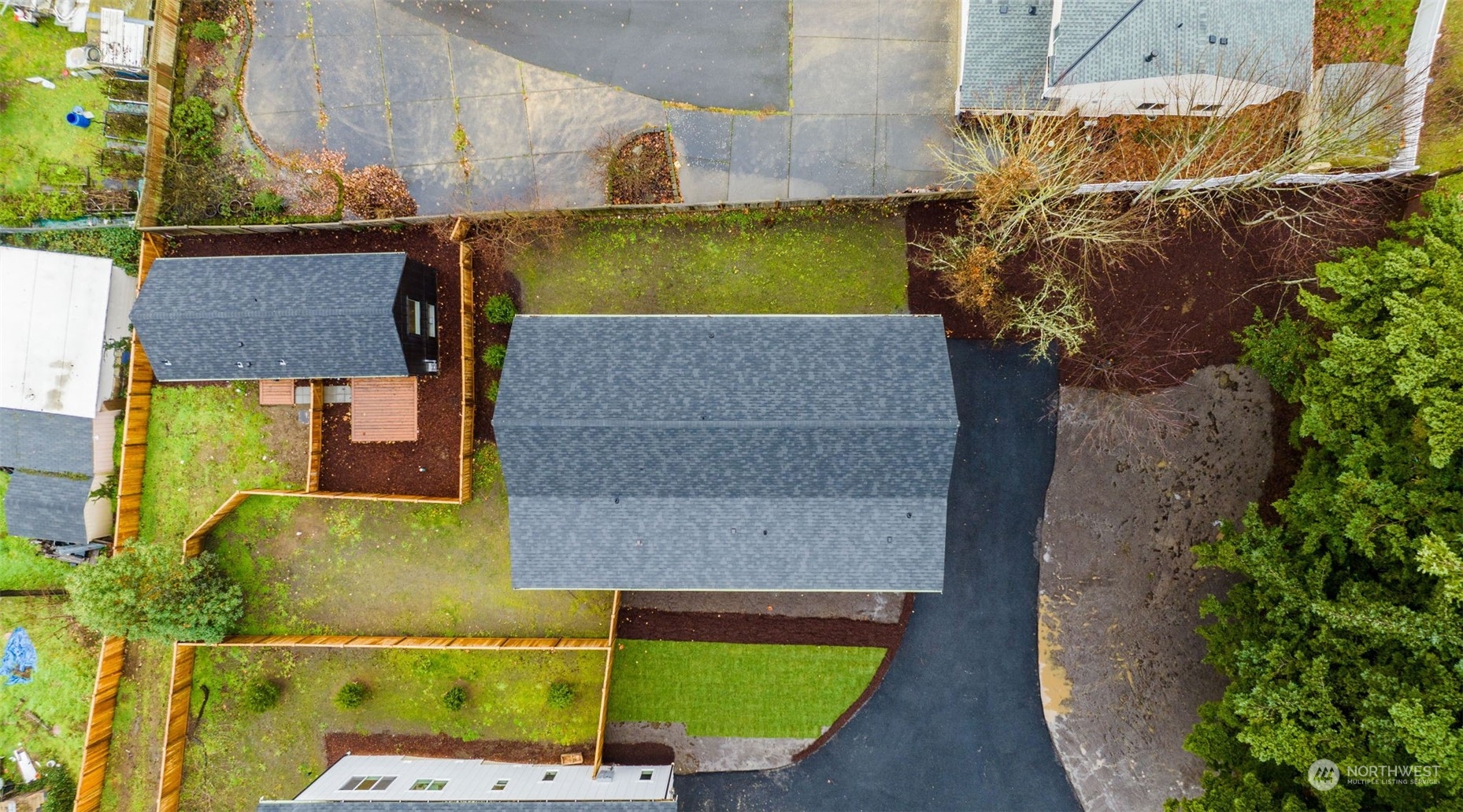 11639 Beacon Avenue South Seattle, WA 98178 - Photo 35 of 35 an aerial view of a house with a yard