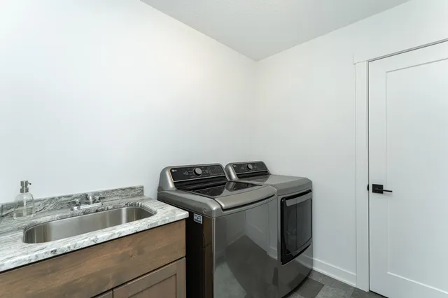 $749,900 | 1870 Hadley Hills Drive Northeast, Rochester, MN 55906