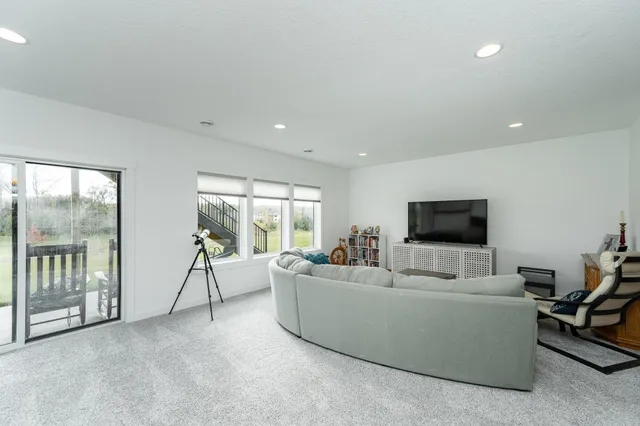 $749,900 | 1870 Hadley Hills Drive Northeast, Rochester, MN 55906