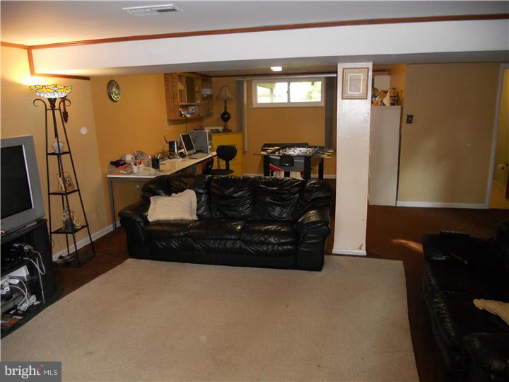 697 Springdell Road King of Prussia, PA 19406 - Photo 8 of 14 Family Room