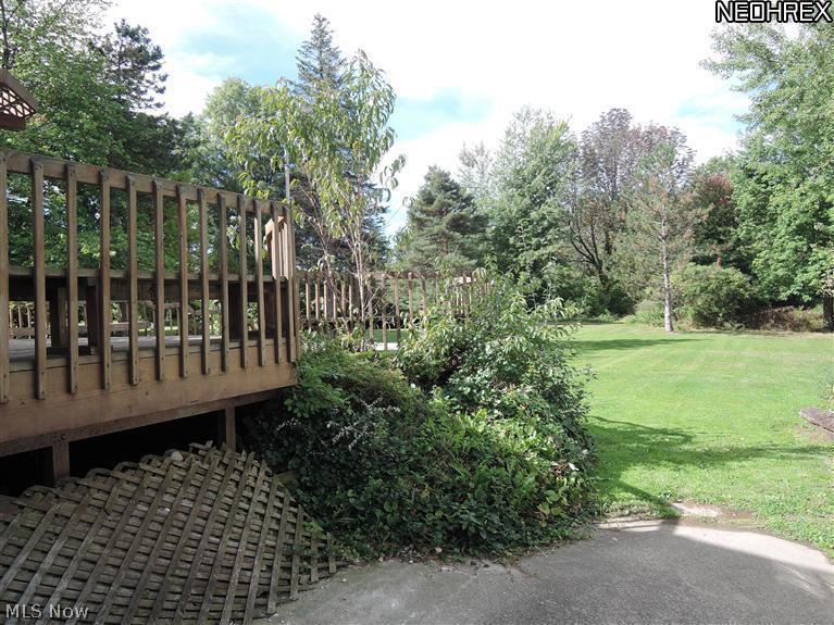 2120 SOM Center Road Cleveland, OH 44124 - Photo 15 of 25 A view of the private back yard.