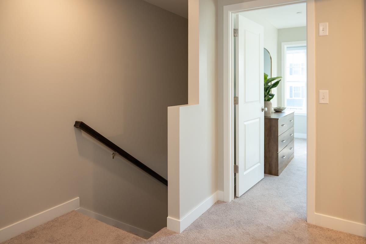 1 Saddle Rock Way Manchester, NH 03102 - Photo 23 of 31