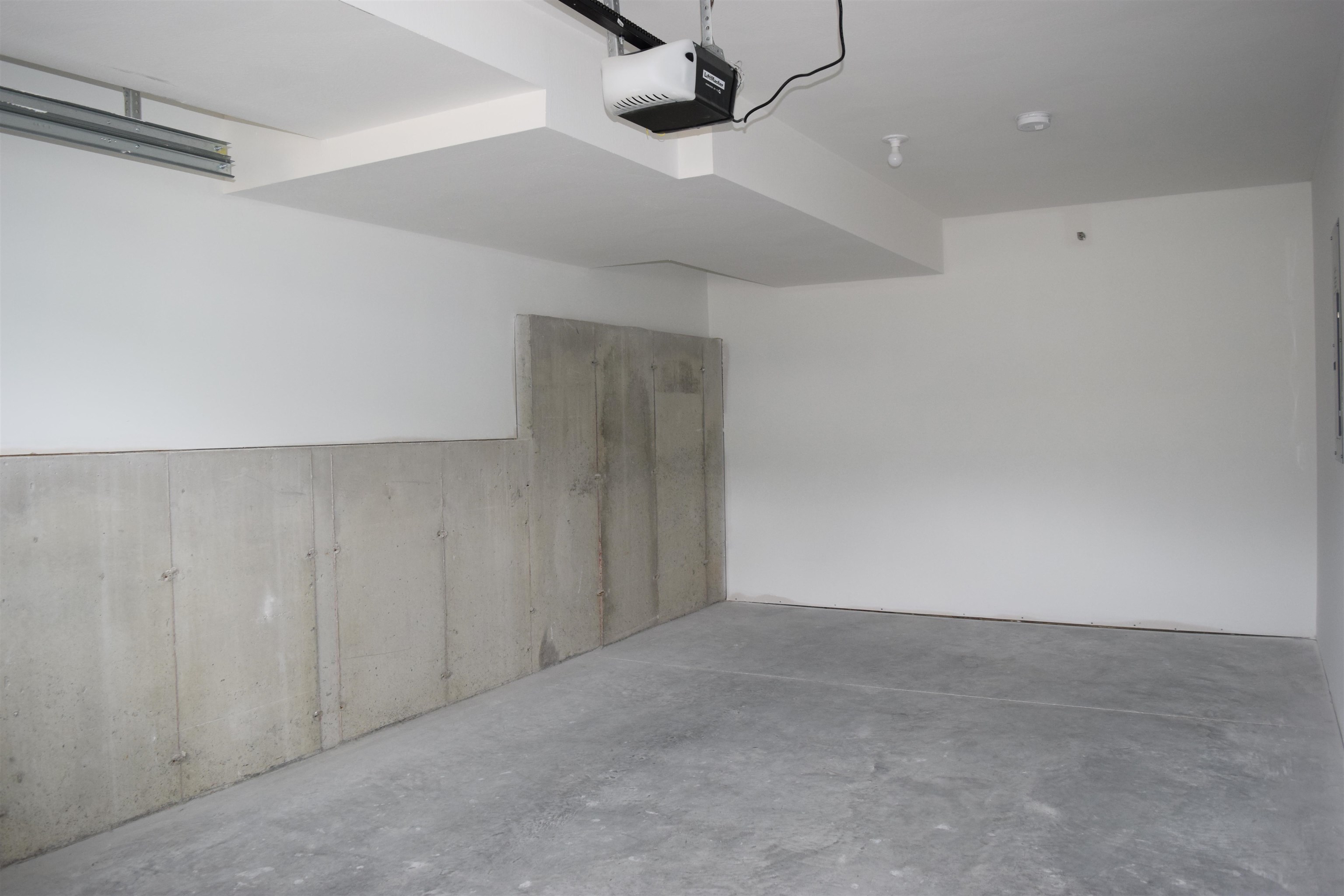 1 Saddle Rock Way Manchester, NH 03102 - Photo 30 of 31