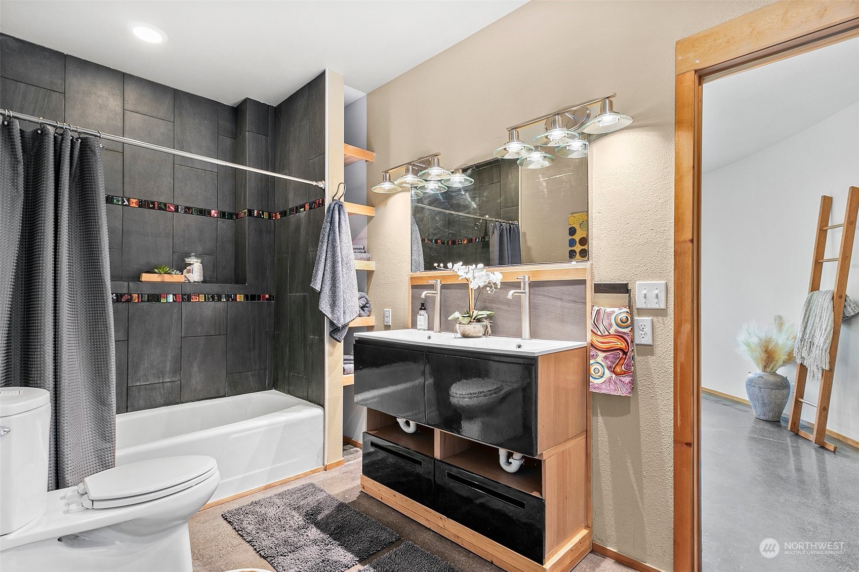 3617 Long Lake Road Southeast Port Orchard, WA 98366 - Photo 13 of 40 Gallery Image 13