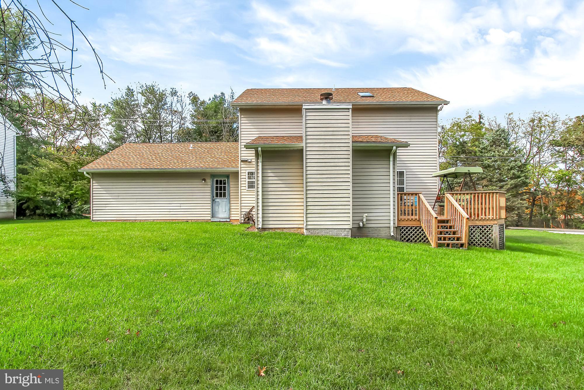 3145 Raintree Road York, PA 17404 - Photo 25 of 28 Rear View