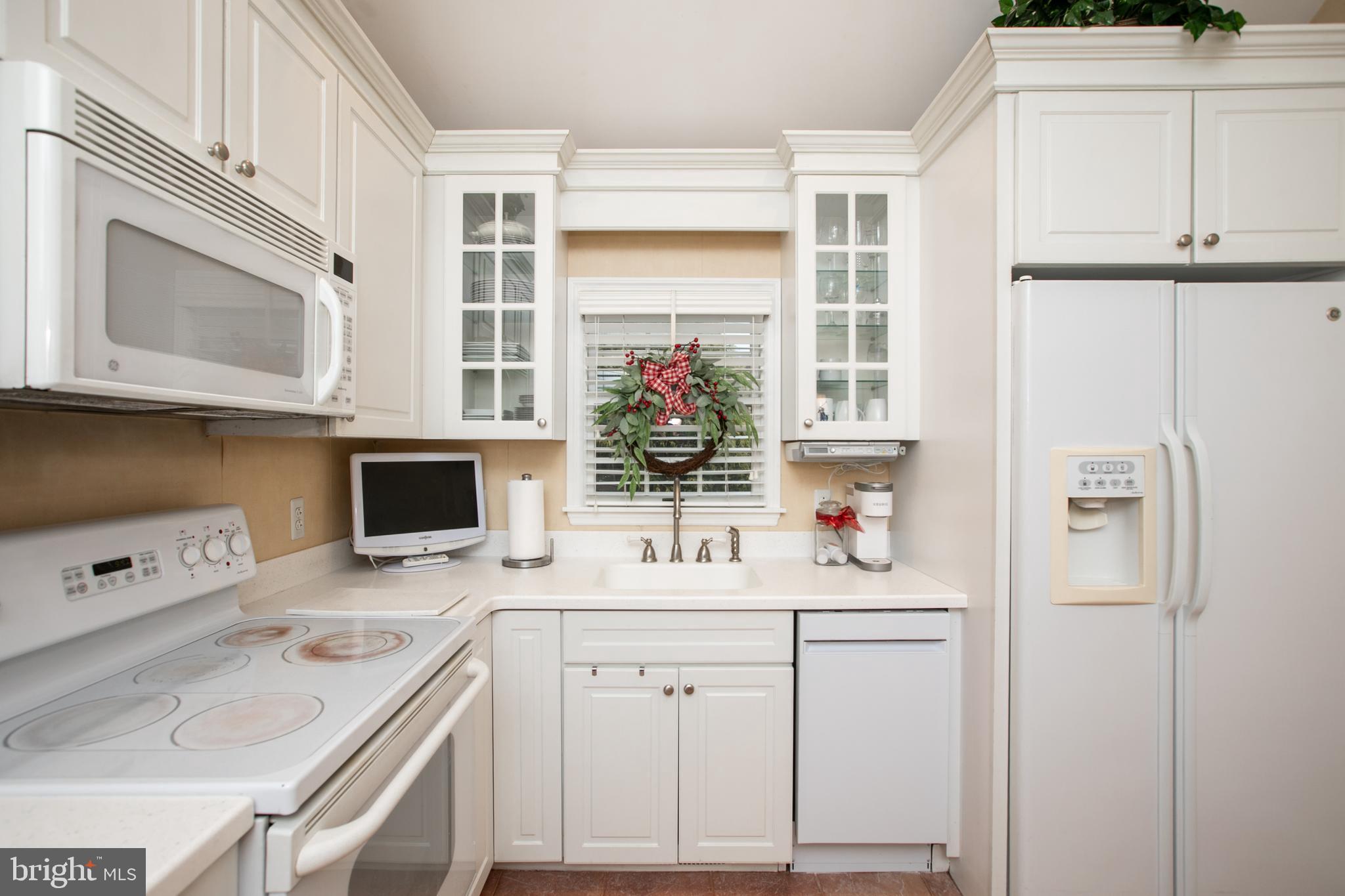 1513 Kuser Road Hamilton, NJ 08619 - Photo 11 of 38