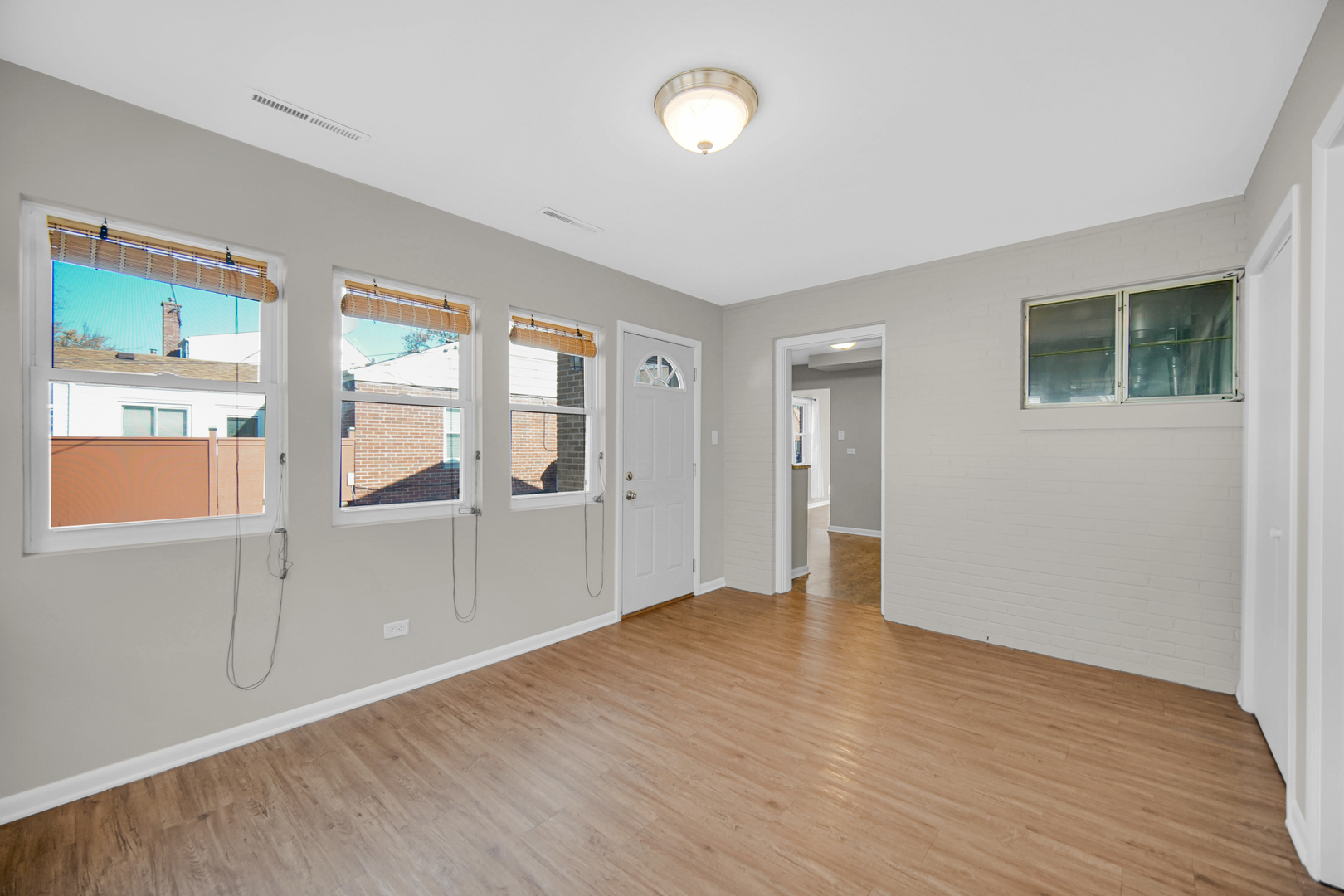 18652 Martin Avenue Homewood, IL 60430 - Photo 11 of 20