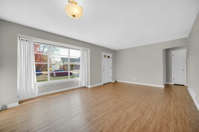 $217,500 | 18652 Martin Avenue, Homewood, IL 60430