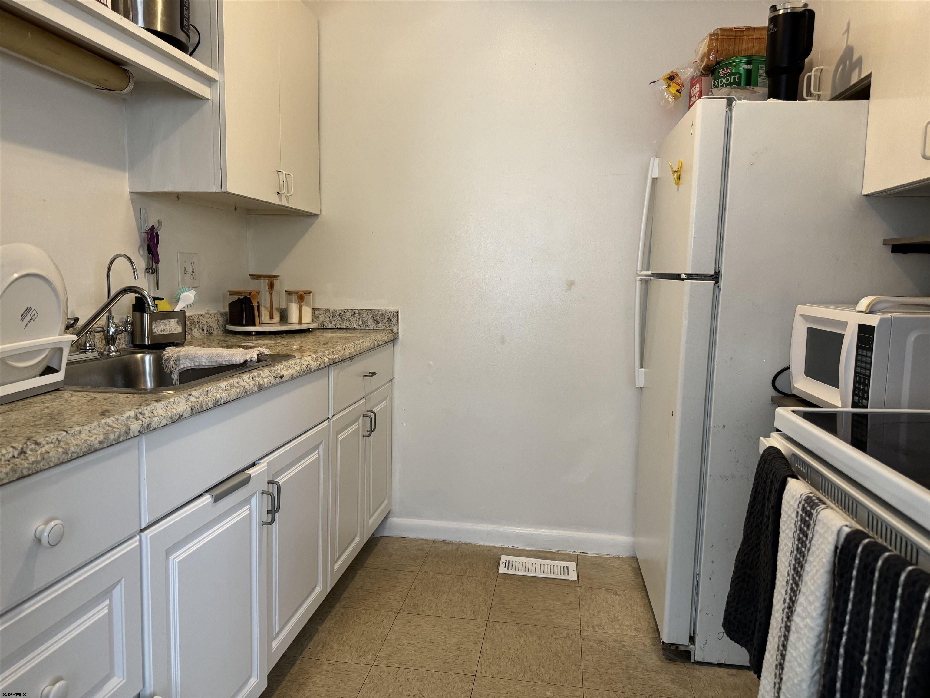 610 Noahs Road, Unit 203 Pleasantville, NJ 08232 - Photo 9 of 10 Gallery Image 9