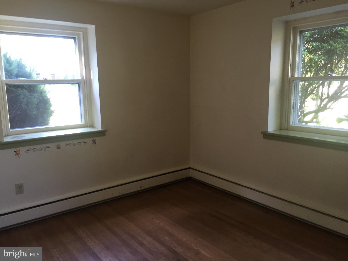 21 Home Road Hatboro, PA 19040 - Photo 12 of 25 Bedroom 3