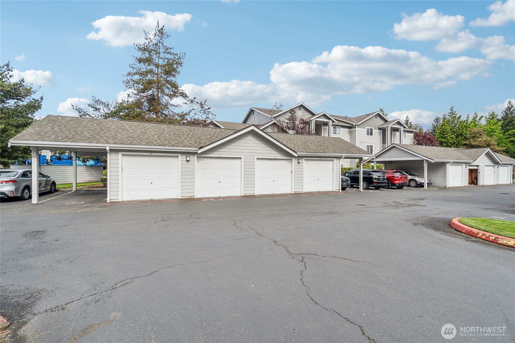 15150 140th Way Southeast, Unit T304 Renton, WA 98058 - Photo 29 of 30 a view of house and outdoor space