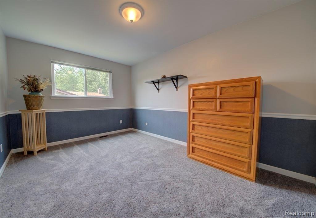 42816 Keystone Canton, MI 48187 - Photo 20 of 30 20190709-_MG_9825_26_27_28_29_30_31_Fusion-Interior.jpg