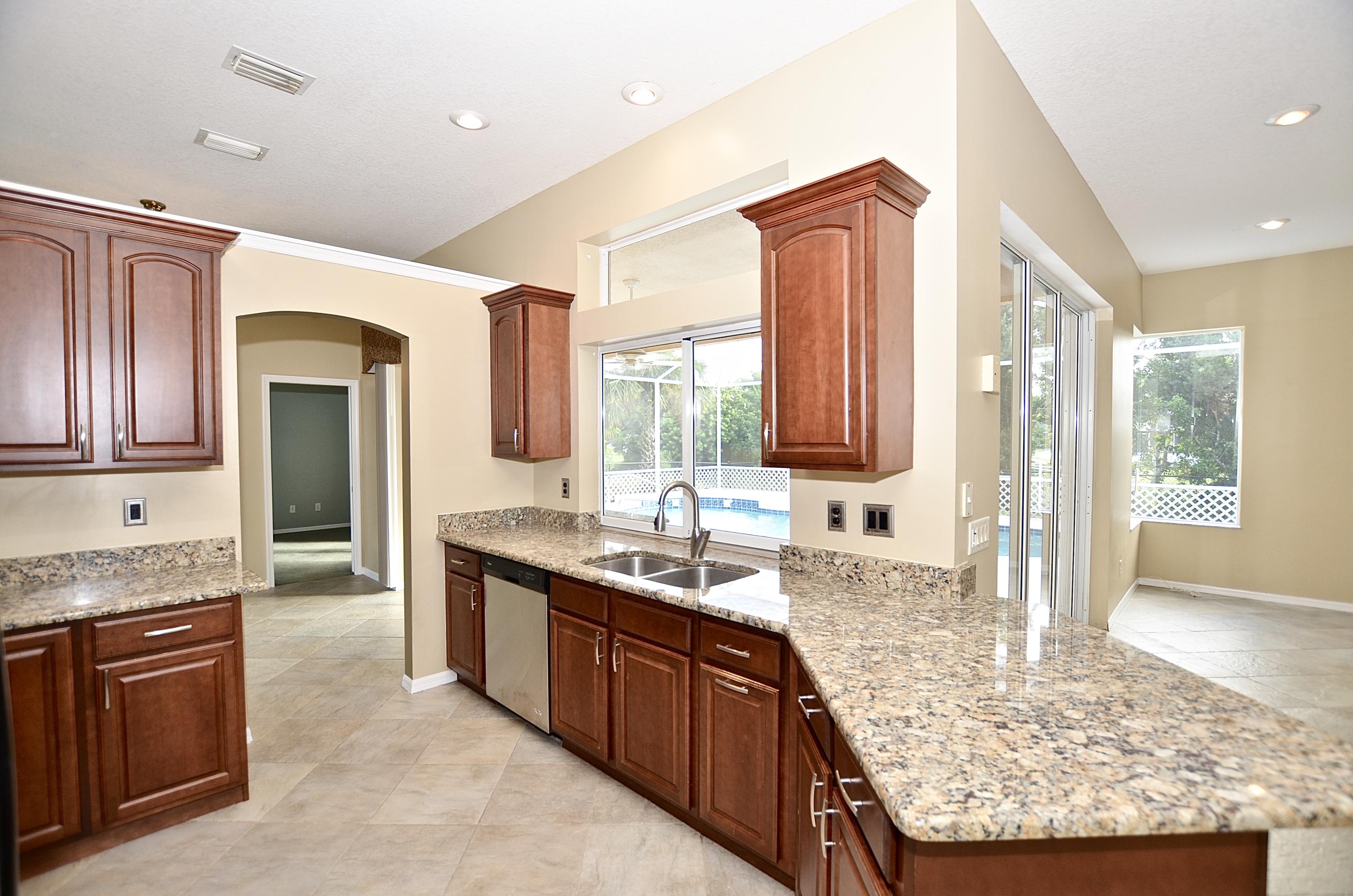 331 Southeast Fisk Road Port St. Lucie, FL 34984 - Photo 14 of 28 Kitchen