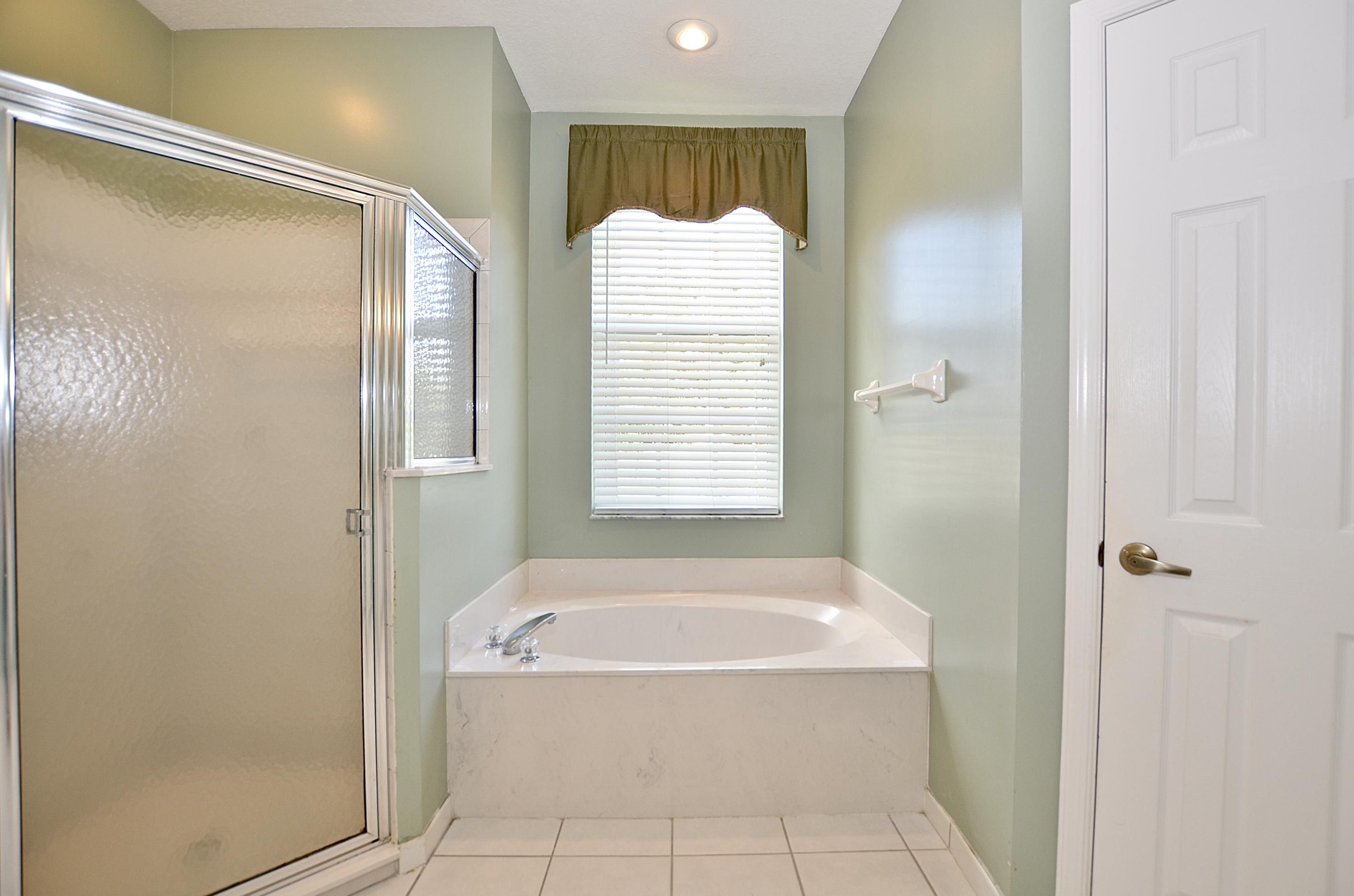 331 Southeast Fisk Road Port St. Lucie, FL 34984 - Photo 21 of 28 Master Bath