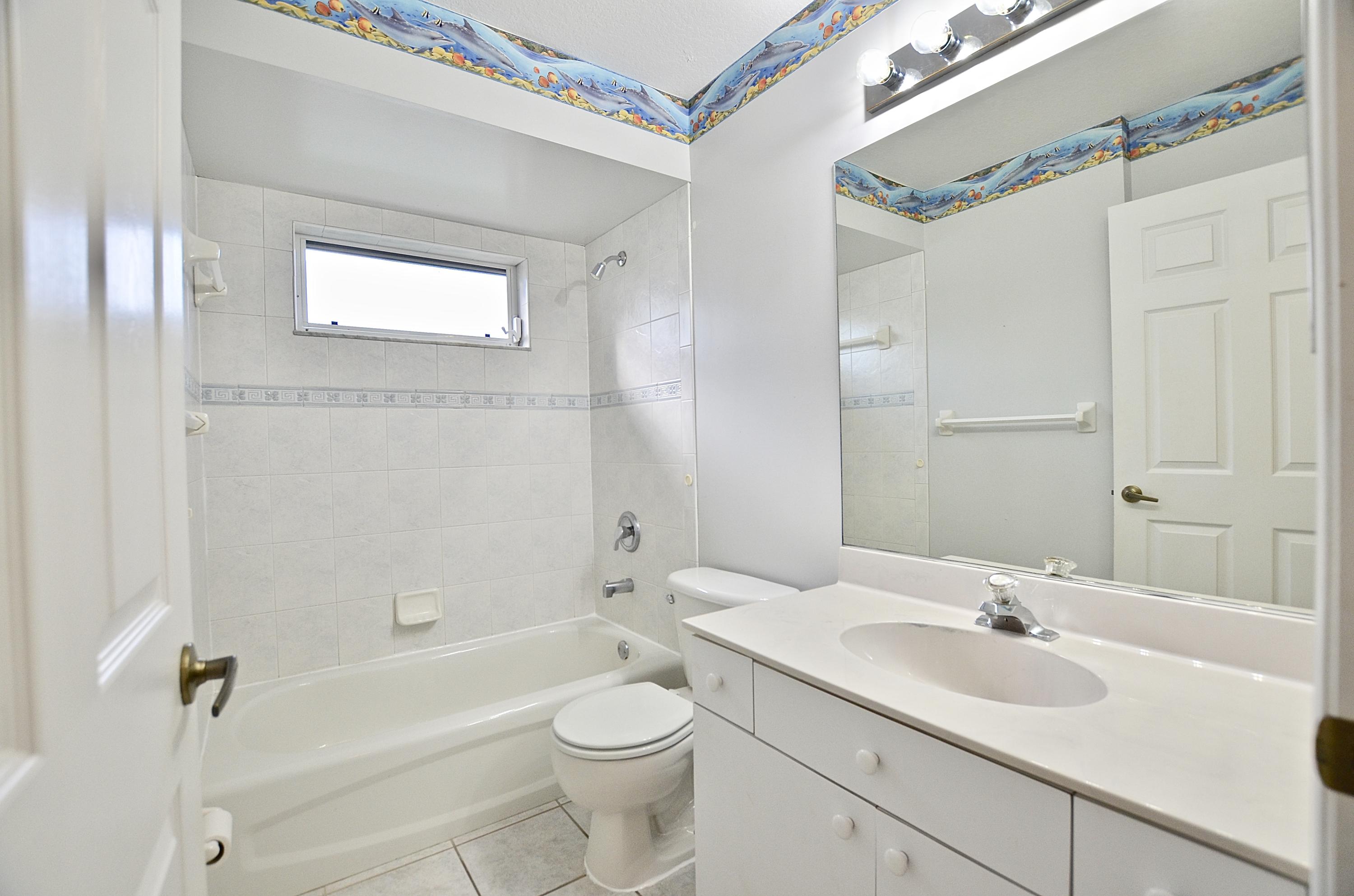 331 Southeast Fisk Road Port St. Lucie, FL 34984 - Photo 25 of 28 Bathroom 2