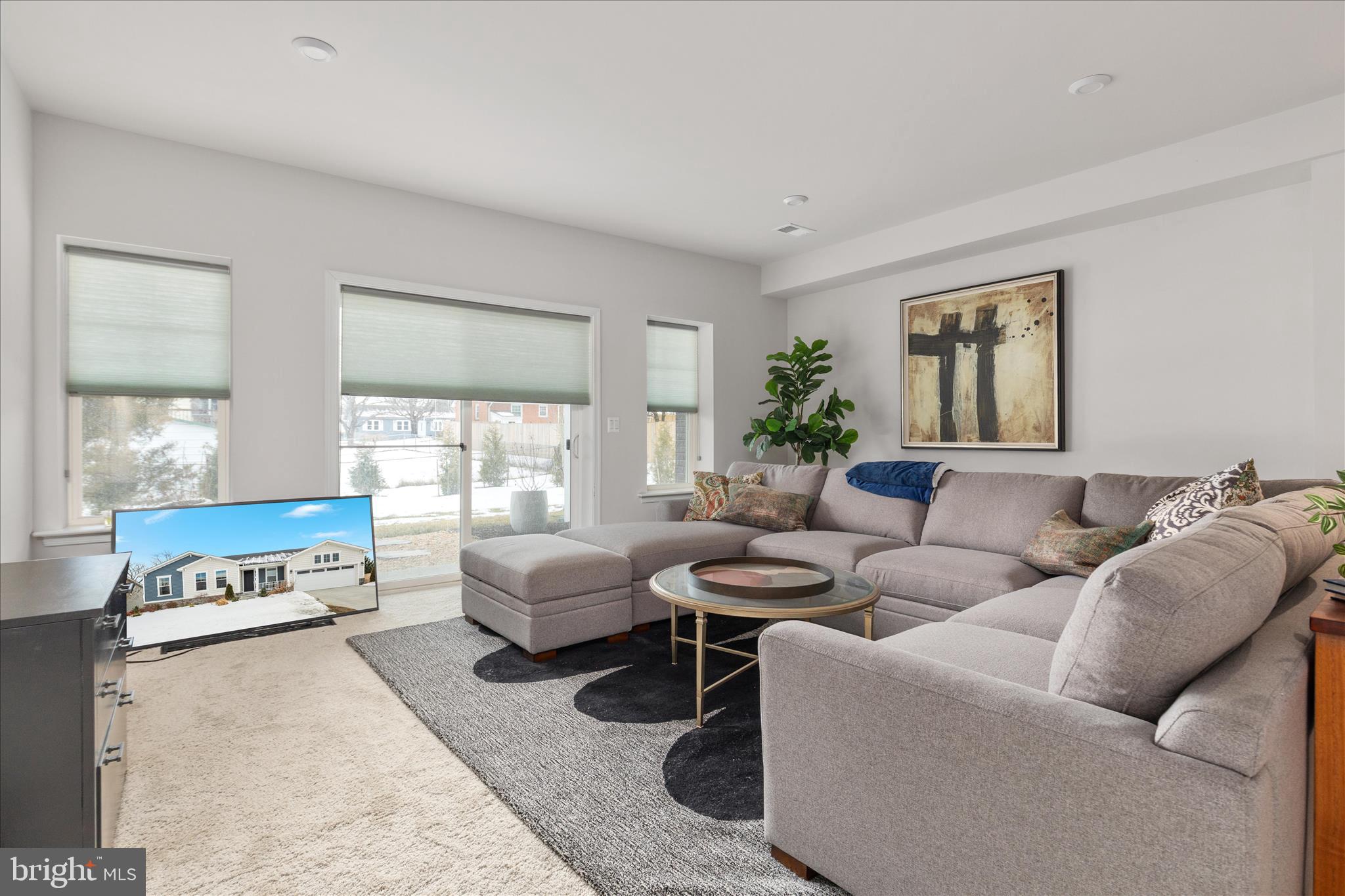 174 Williamson Road Winchester, VA 22602 - Photo 28 of 67 a living room with furniture and a window