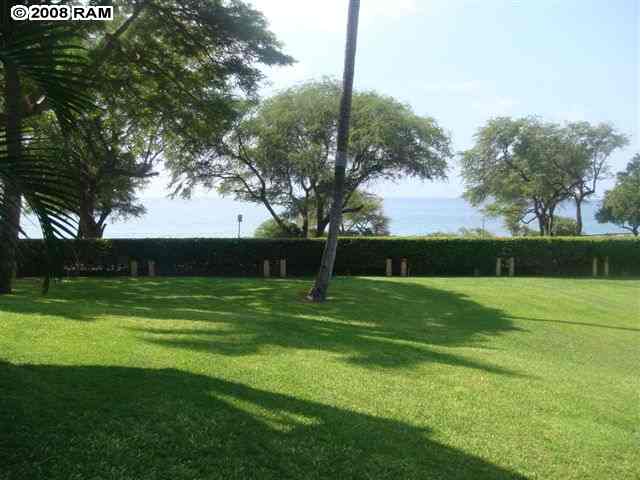 2695 South Kihei Road, Unit 10103 Kihei, HI 96753 - Photo 4 of 8 a view of a park