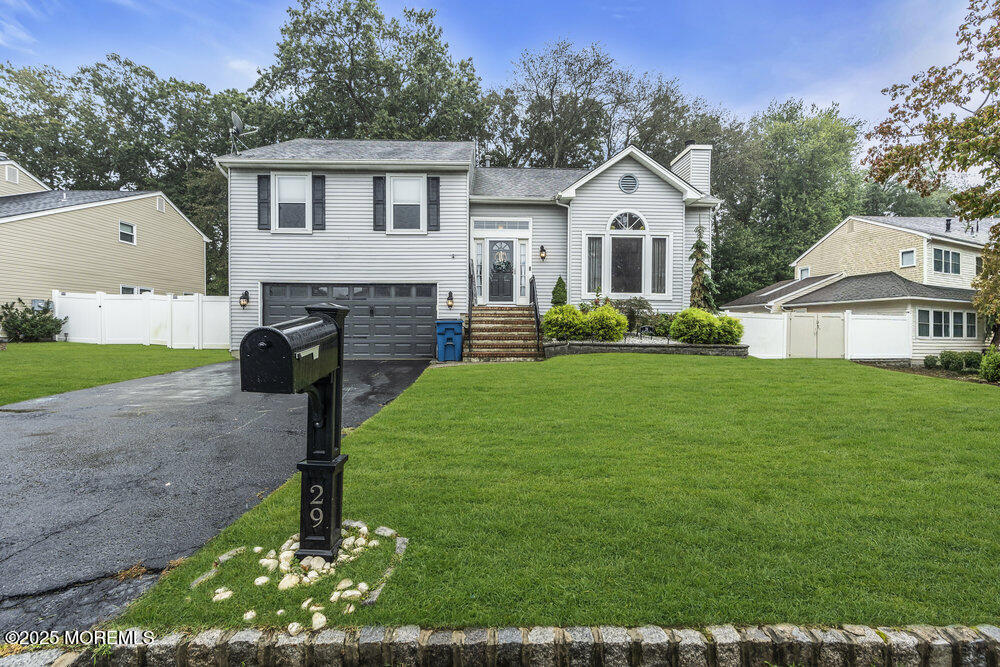 29 Sweet Gum Road Howell, NJ 07731 - Photo 2 of 27 dsc05060-1_291