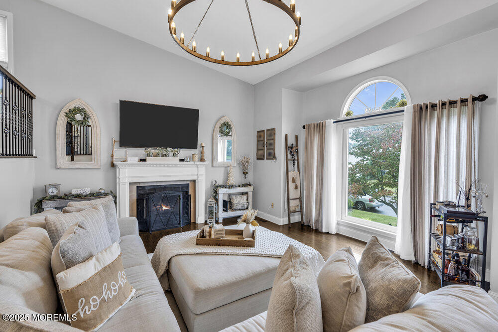 29 Sweet Gum Road Howell, NJ 07731 - Photo 3 of 27 dsc04910-1_164