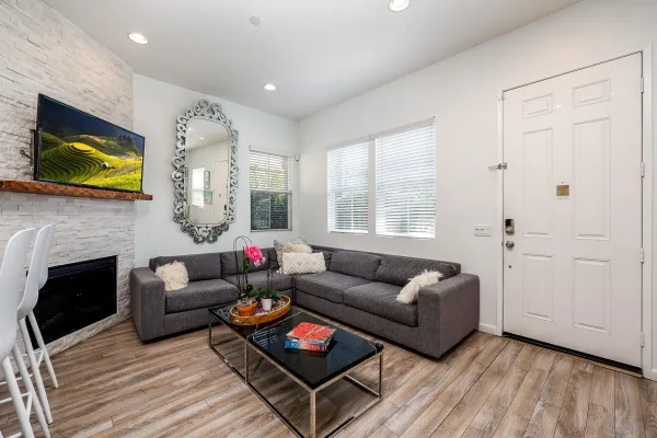$4,800 | 1568 Corte Barcelona, Unit 2, Chula Vista, CA 91913