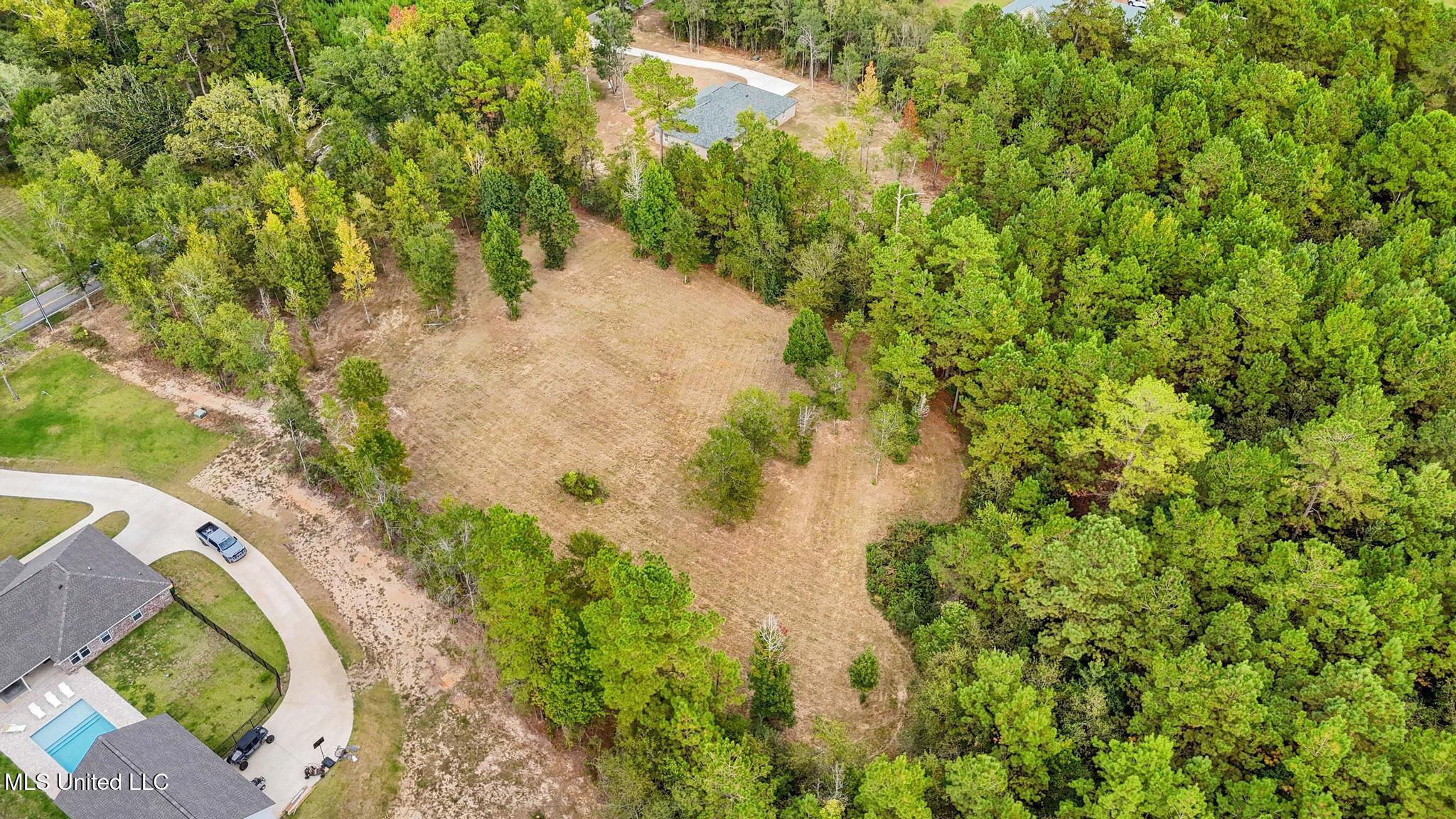 12091 School Road Saucier, MS 39574 - Photo 7 of 18 006