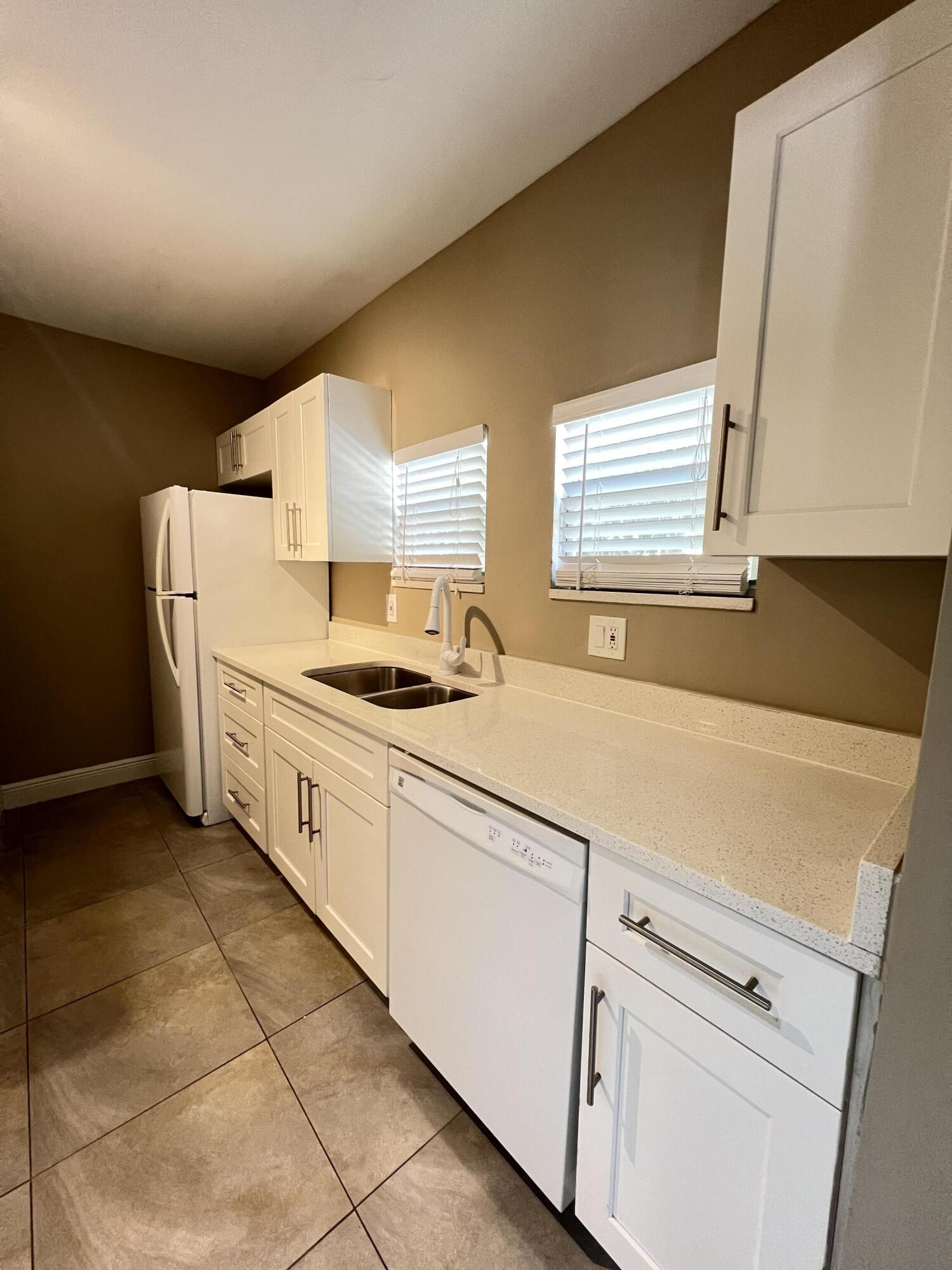 508 57th Street, Unit 5 West Palm Beach, FL 33407 - Photo 15 of 43 1