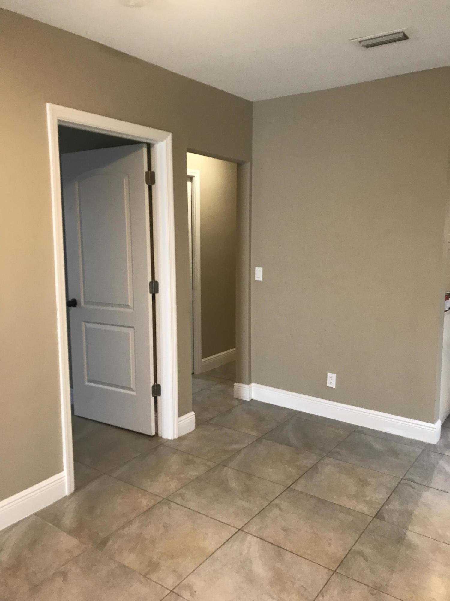 508 57th Street, Unit 5 West Palm Beach, FL 33407 - Photo 34 of 43 Photo 4