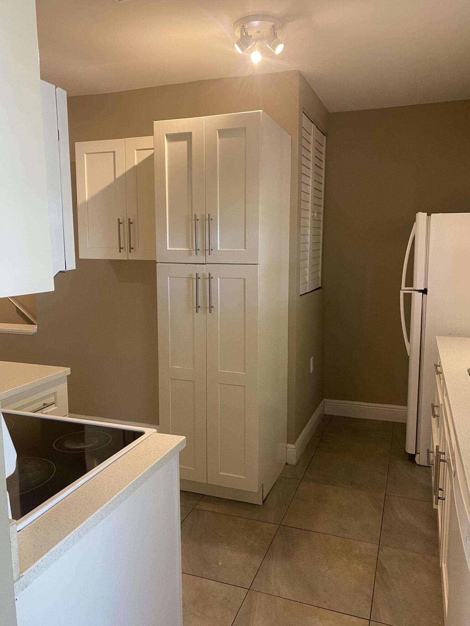 508 57th Street, Unit 5 West Palm Beach, FL 33407 - Photo 38 of 43 Photo Nov 17 2025, 2 17 40 PM