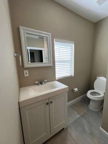 $1,650 | 508 57th Street, Unit 5, West Palm Beach, FL 33407