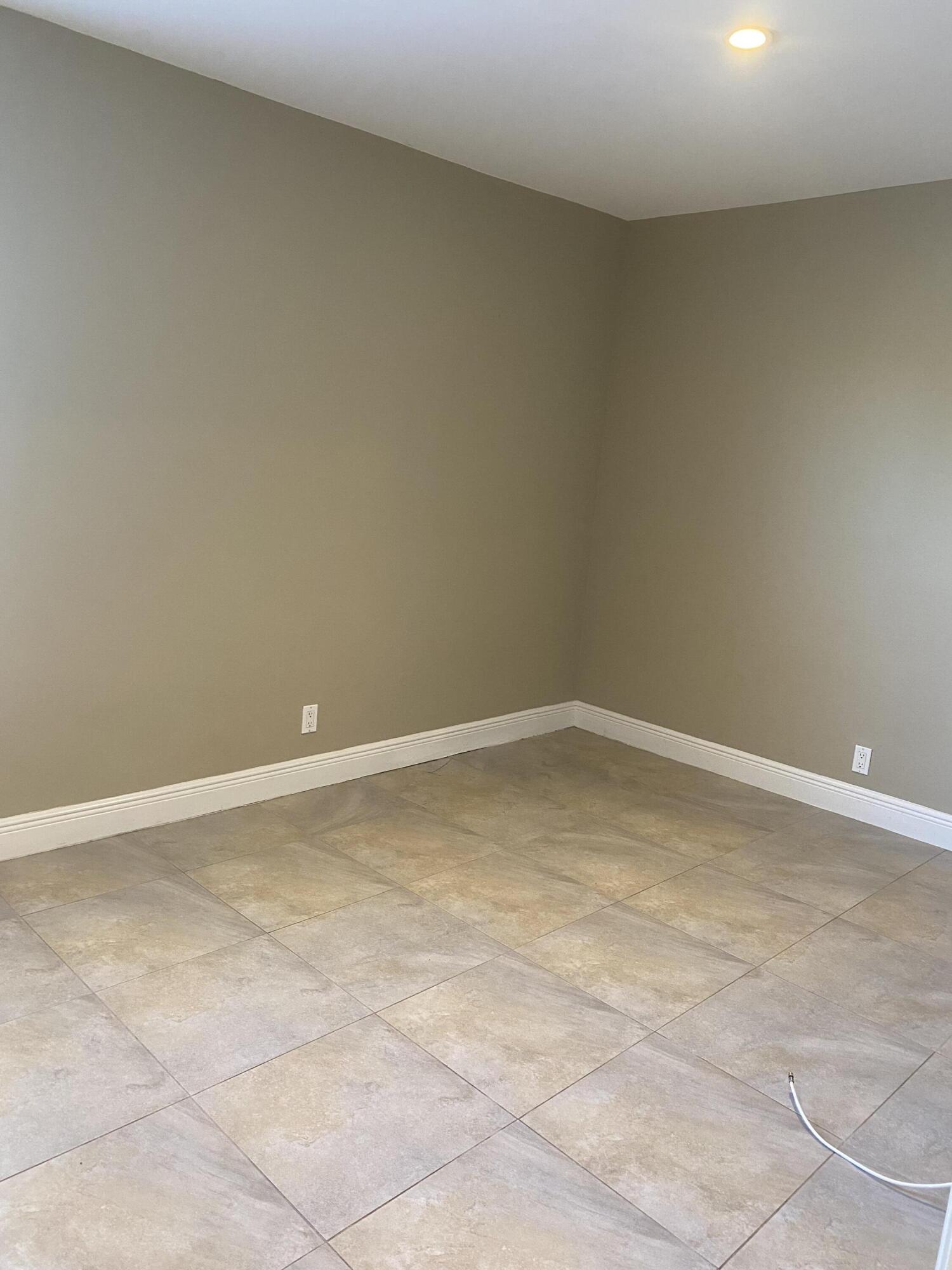 508 57th Street, Unit 5 West Palm Beach, FL 33407 - Photo 43 of 43 Photo Nov 17 2025, 2 18 37 PM