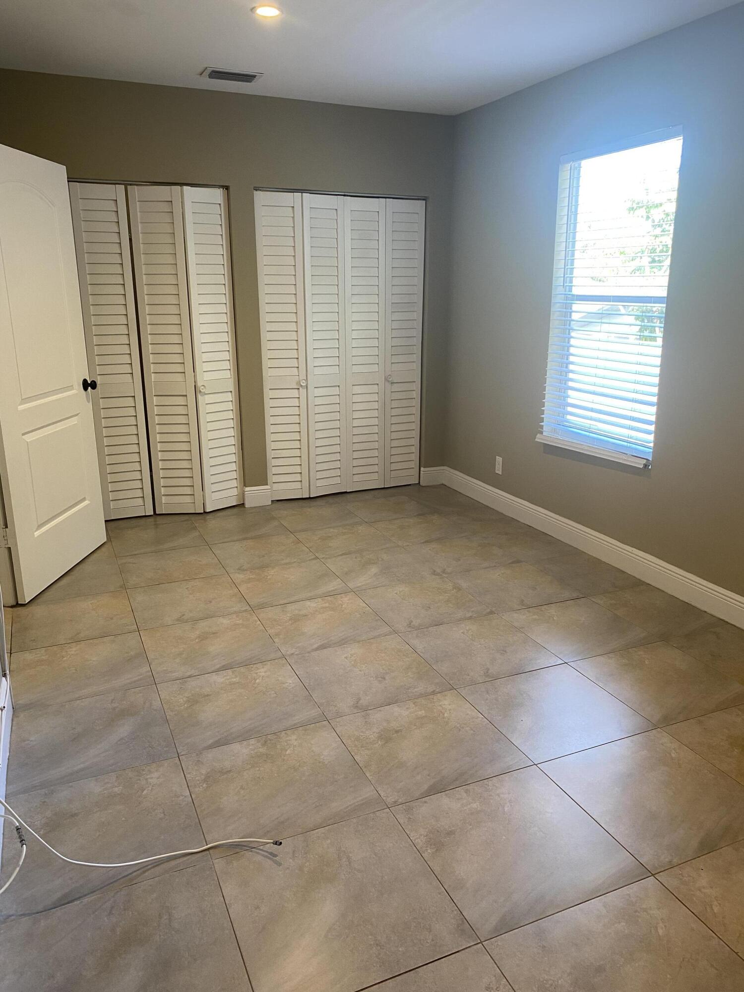 508 57th Street, Unit 5 West Palm Beach, FL 33407 - Photo 8 of 43 Photo Nov 17 2025, 2 18 46 PM