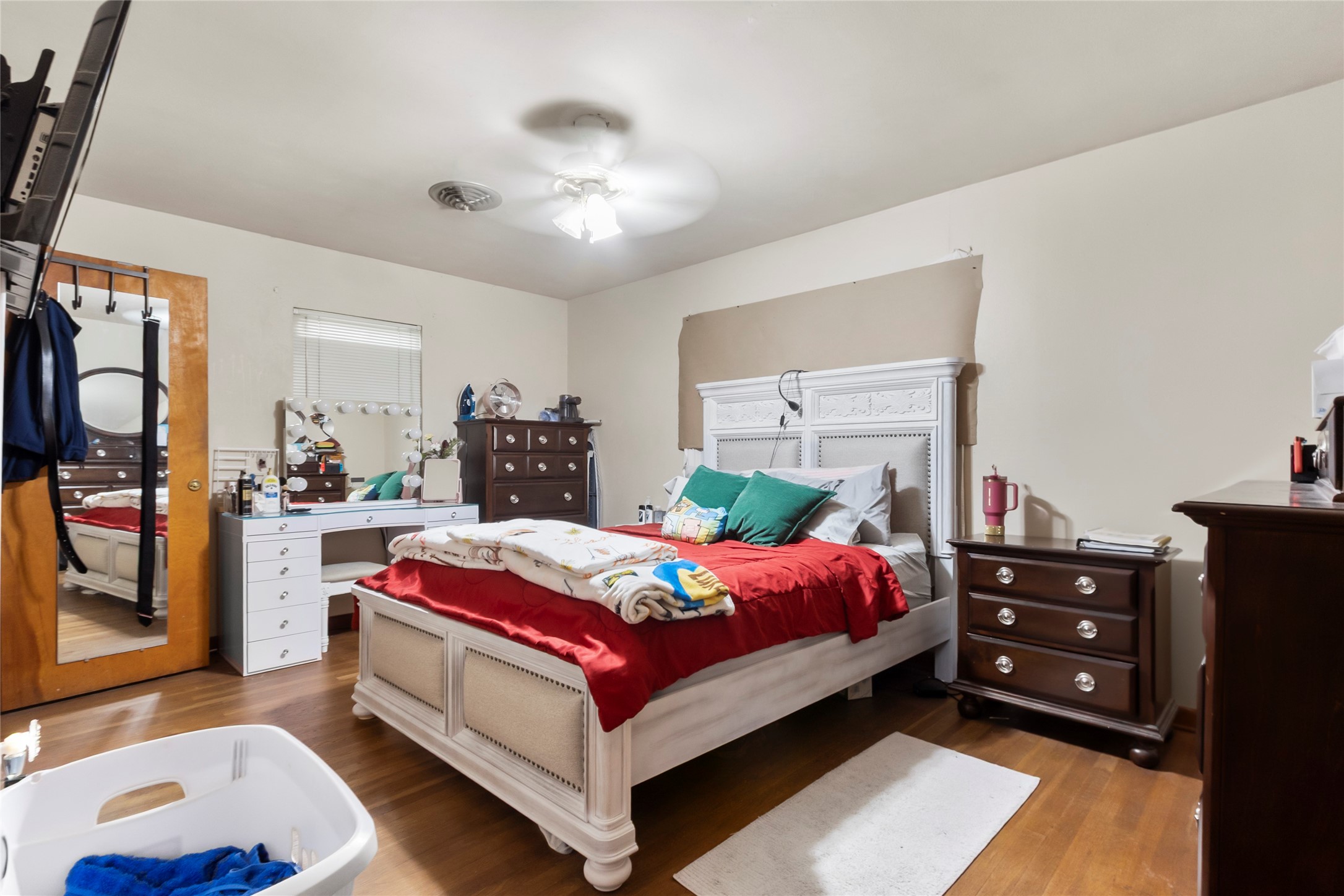 106 Crow Road Baytown, TX 77520 - Photo 11 of 17