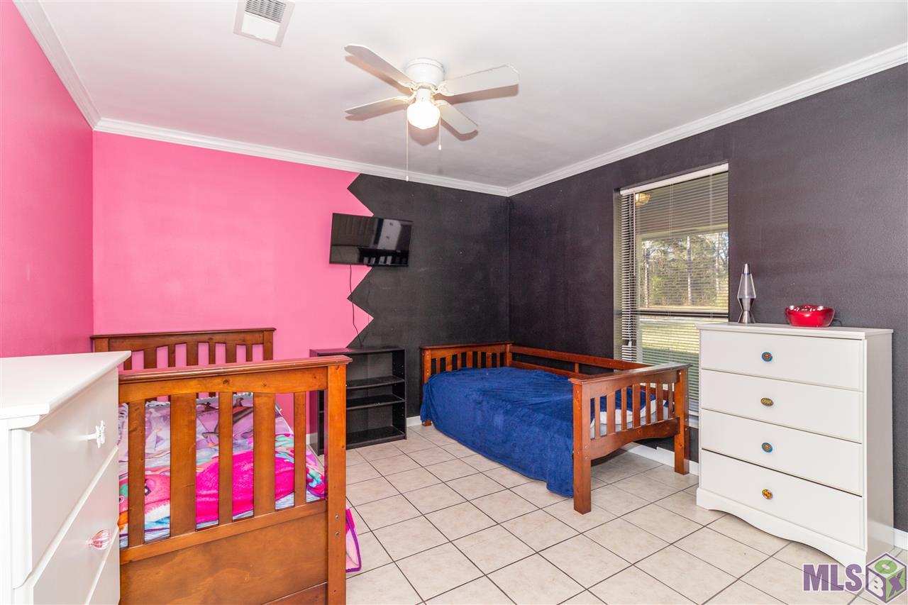 21362 Dewitt May Road Livingston, LA 70754 - Photo 18 of 21 BEDROOM 1 - TWINS ROOM