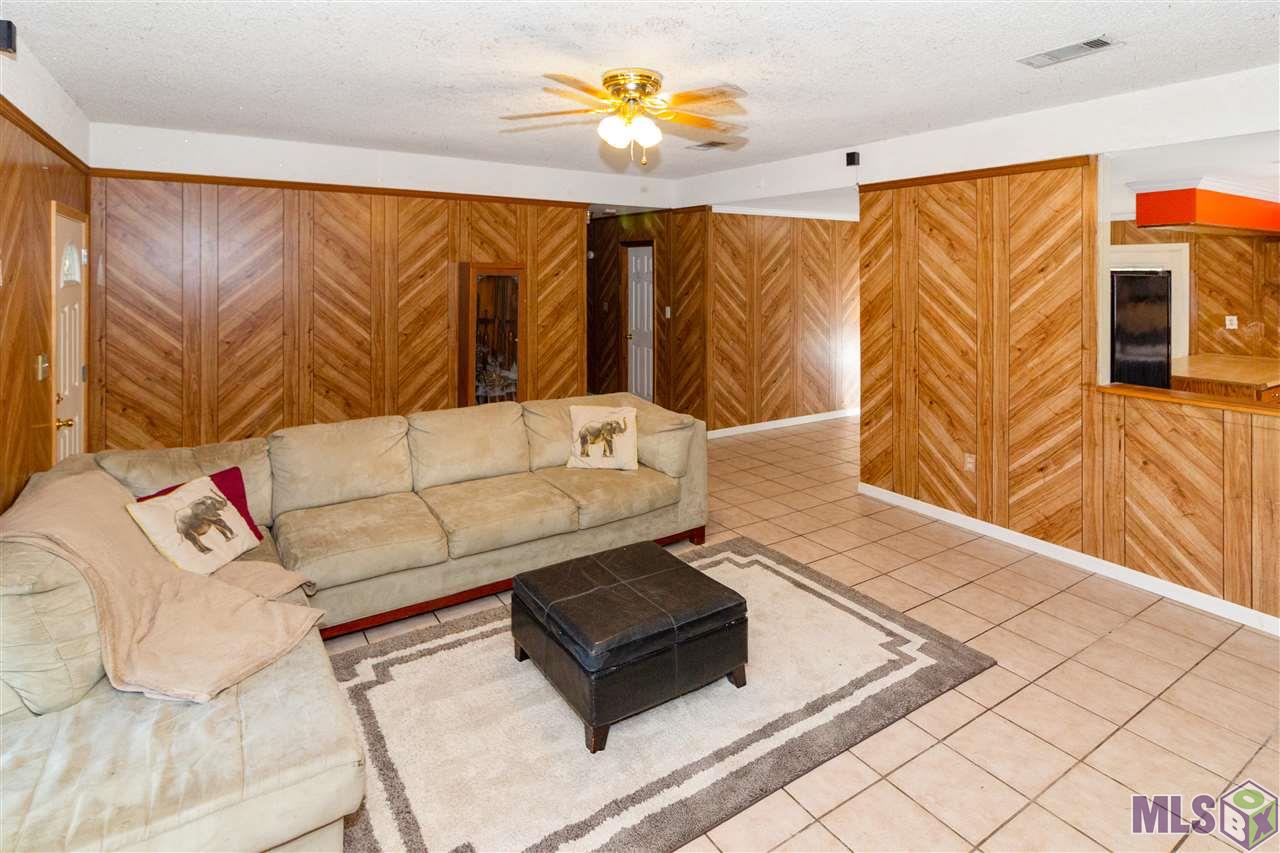 21362 Dewitt May Road Livingston, LA 70754 - Photo 4 of 21 LIVING ROOM