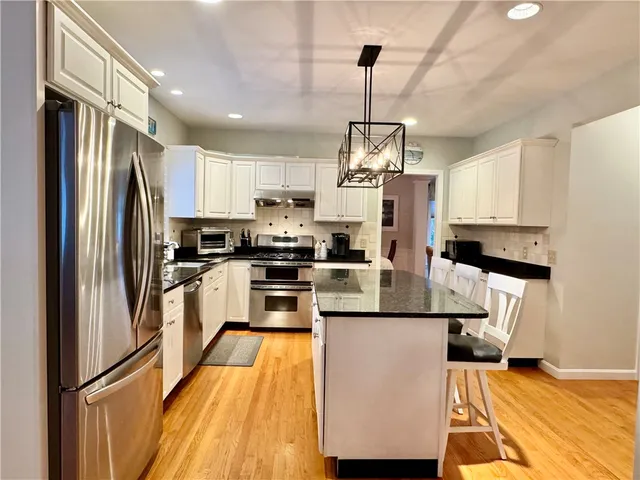 $4,600 | 34 Marian Avenue, Narragansett, RI 02882