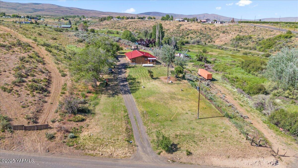 101 West Slavin Road Yakima, WA 98903 - Photo 8 of 37 a view of a city