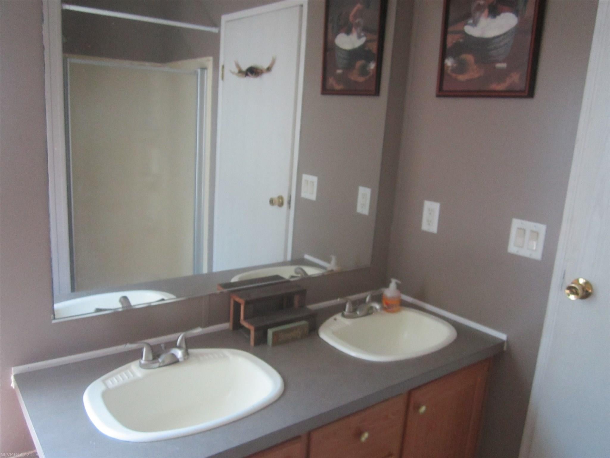 1830 Dewbar Road Elliston, VA 24087 - Photo 13 of 50 Gallery Image 13