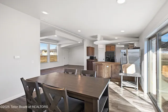 $950,000 | 184 Buttercup Lane, Bedford, WY 83112