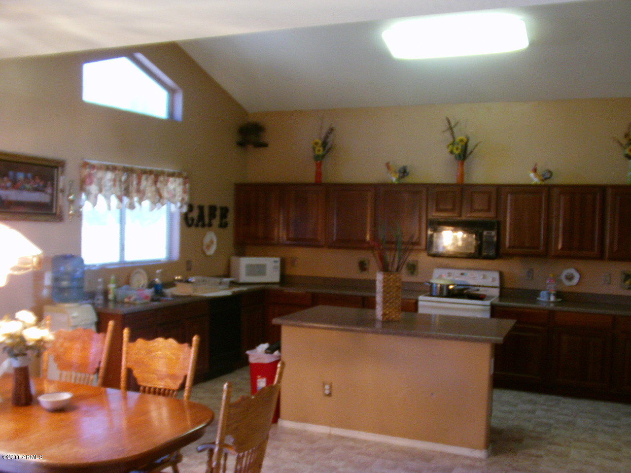 12750 West Calavar Road El Mirage, AZ 85335 - Photo 5 of 12 Kitchen