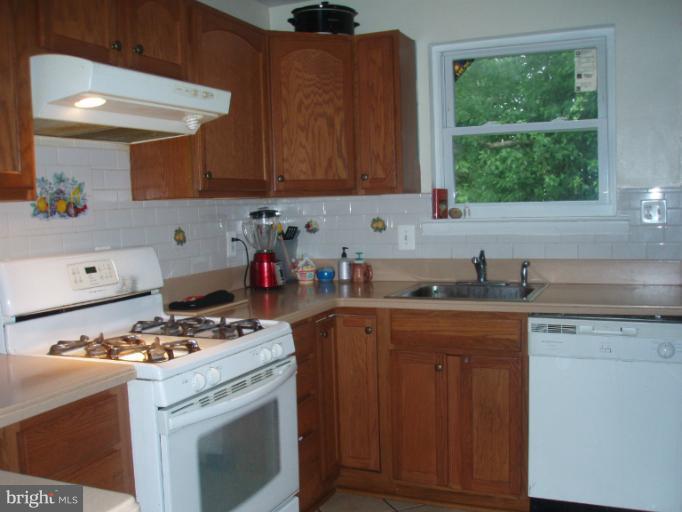 4113 Colie Drive Silver Spring, MD 20906 - Photo 1 of 11 Kitchen